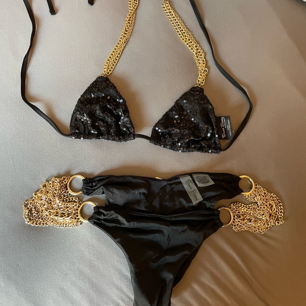 Beach bunny bikini